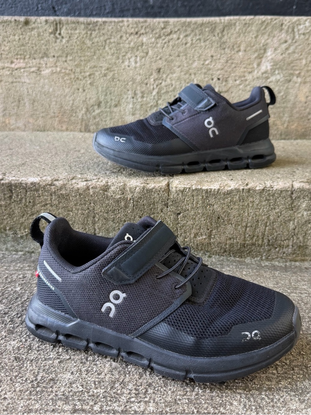 On Cloud Play Kids’ Preschool Athletic Casual Shoes Size 1.5 All Black CloudTec